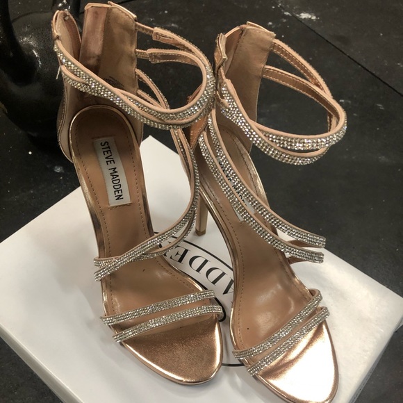 Steve Madden Shoes - Picture 3 of 3